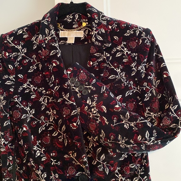 Michael Kors printed black, red, white velvet blazer - Picture 3 of 6